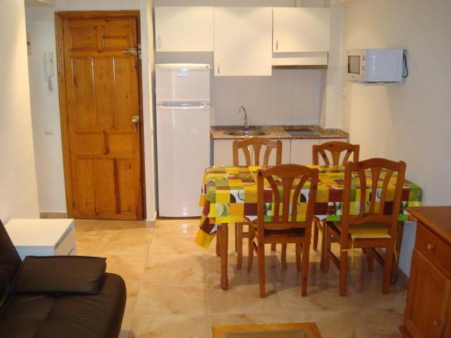 סאלו Rentalmar Family Acantilados חדר תמונה